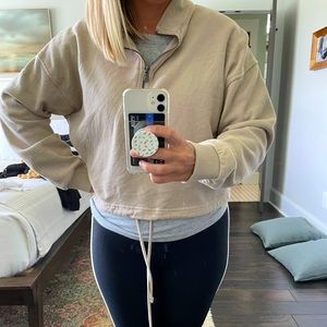 Cropped sweatshirt